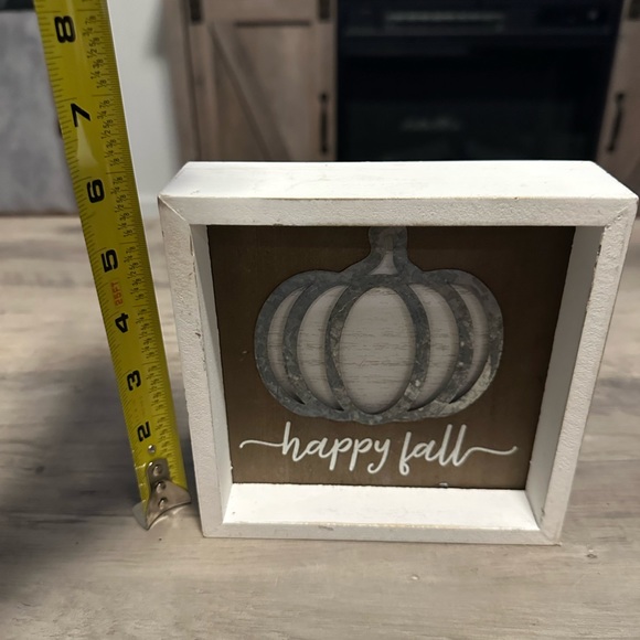 Farmhouse Happy Fall Pumpkin Sign - Picture 3 of 3